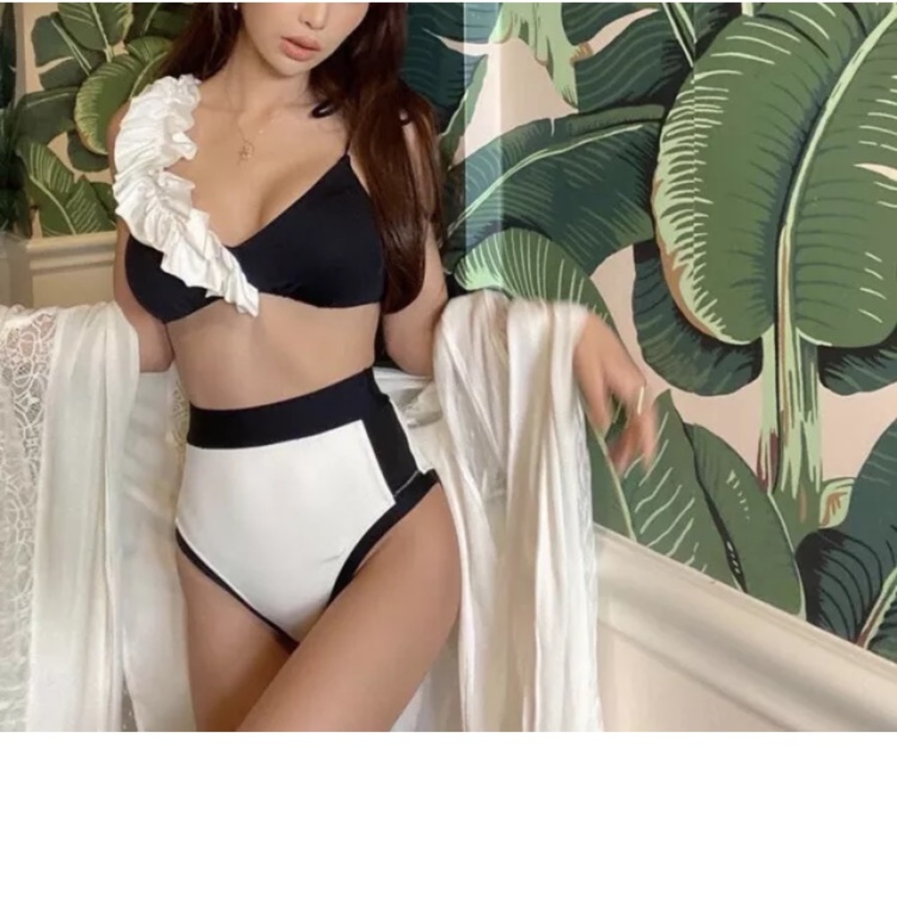 eimy istoire Japanese Brand Director Manami Selections Bikini Set New